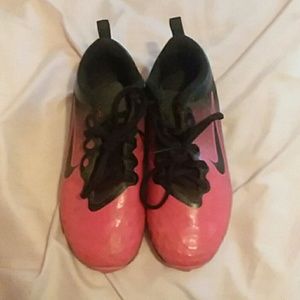 Girls softball cleats